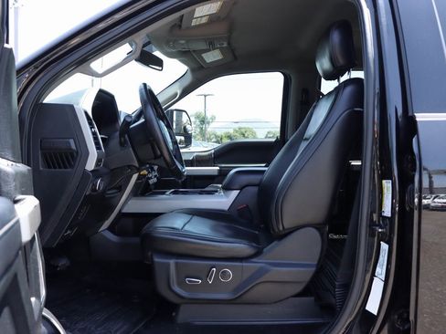 Used 2019 Ford F450 Lariat image 17