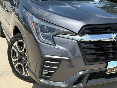 Used 2023 Subaru Ascent Limited AWD/4WD image 3