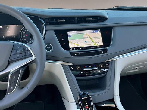 New 2026 Cadillac XT5 Premium Luxury image 7