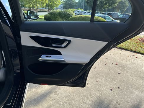 Certified 2025 Mercedes-Benz E 350 4MATIC Sedan image 45