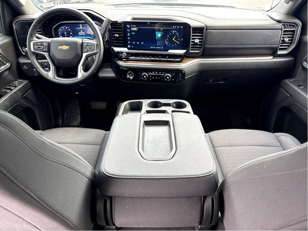 Used 2024 Chevrolet Silverado 1500 LT AWD/4WD image 13