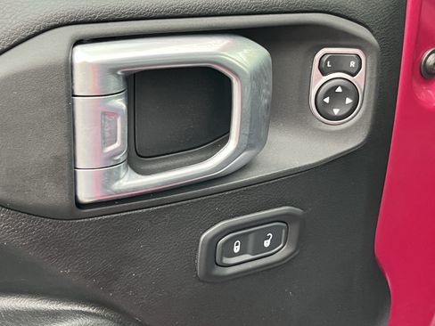 Used 2021 Jeep Wrangler Unlimited Sport AWD/4WD image 21