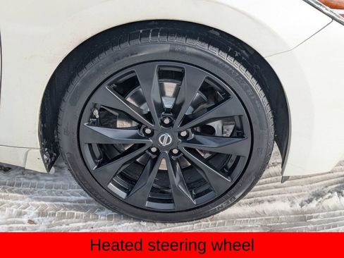 Used 2016 Nissan Maxima SR w/ Midnight Edition image 13