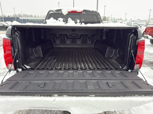 Used 2024 Chevrolet Colorado Z71 w/ Z71 Convenience Package 2 image 8