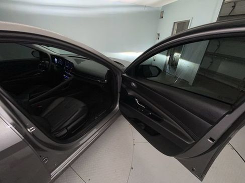 Used 2023 Hyundai Elantra Limited w/ Winter Weather Package FWD image 25