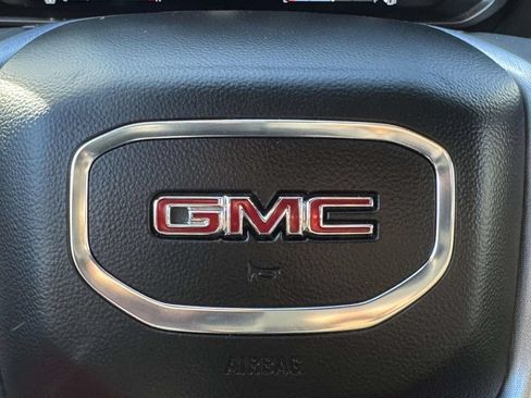 Used 2023 GMC Yukon SLT w/ SLT Luxury Package AWD/4WD image 30