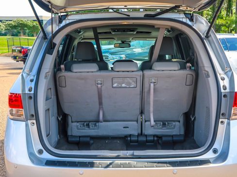 Used 2015 Honda Odyssey Touring image 9