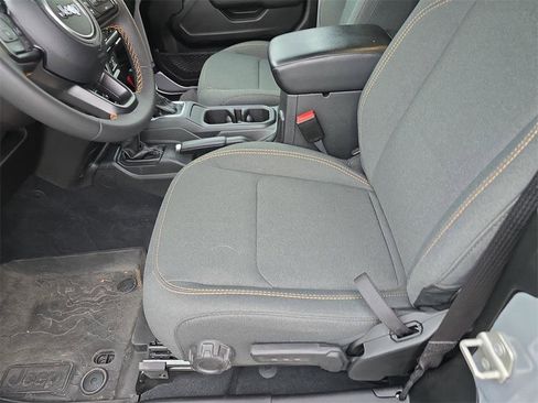 Used 2024 Jeep Wrangler Sport S image 17