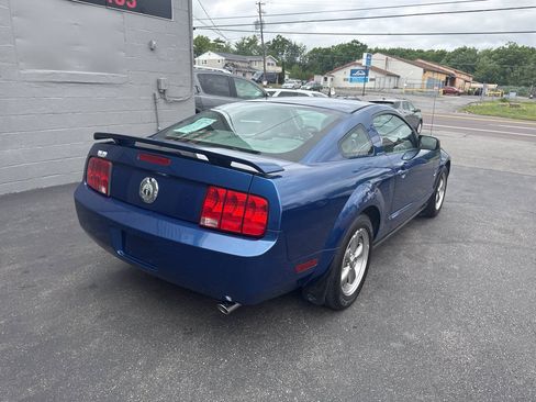 Used 2006 Ford Mustang Coupe RWD image 8