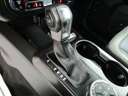 Used 2025 Ford Bronco Outer Banks AWD/4WD image 26