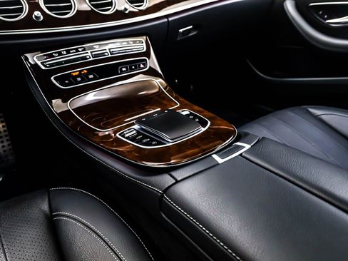 Certified 2022 Mercedes-Benz E 450 4MATIC All-Terrain Wagon image 7