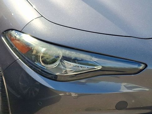 Used 2018 Alfa Romeo Giulia Ti AWD/4WD image 8