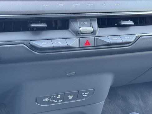 New 2026 Kia EV9 Land w/ Nightfall Edition Package image 12