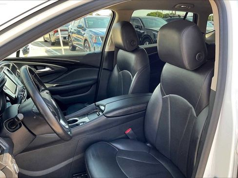 Used 2020 Buick Envision Essence image 10