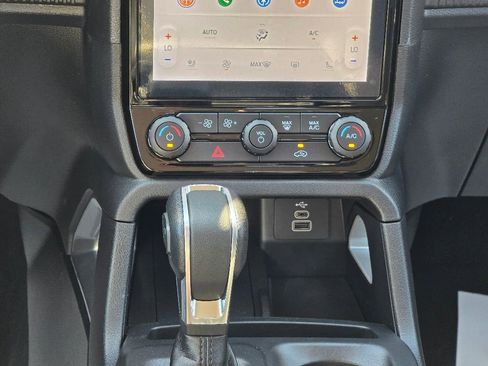 New 2025 Ford Ranger Lariat w/ FX4 Off-Road Package image 16