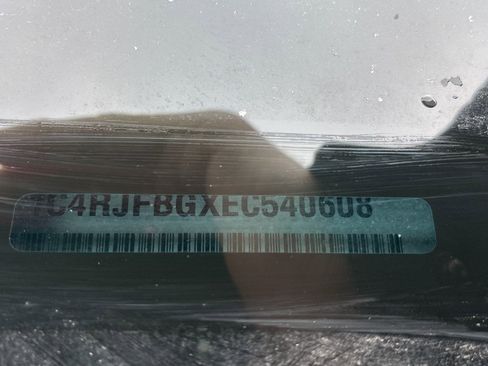 Used 2014 Jeep Grand Cherokee Limited image 22