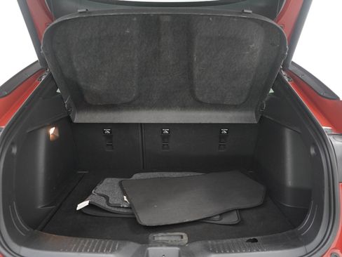 Used 2024 Buick Envista Sport Touring w/ Experience Buick Package FWD image 9