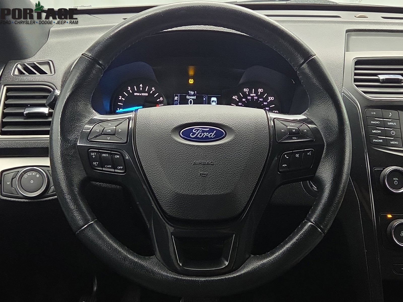 Used 2018 Ford Explorer XLT AWD/4WD image 21