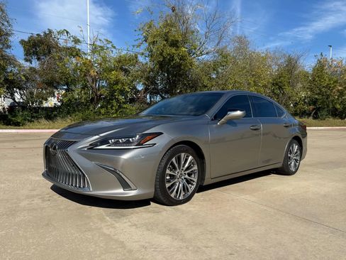 Used 2019 Lexus ES 350 image 2