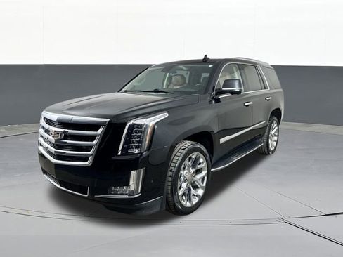 Used 2020 Cadillac Escalade Luxury image 1