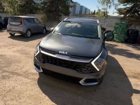 Used 2025 Kia Sportage EX AWD/4WD image 5