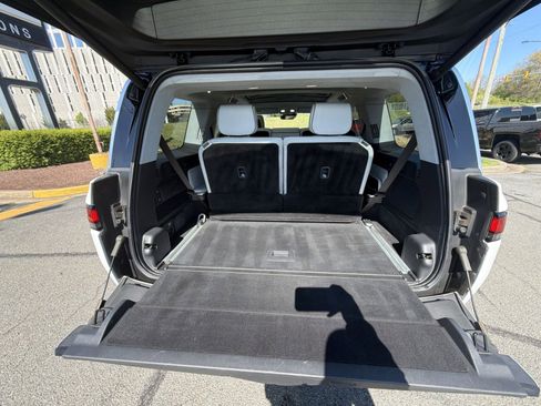 Used 2024 Rivian R1S Adventure AWD/4WD image 27