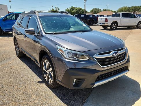 Used 2022 Subaru Outback Limited image 4