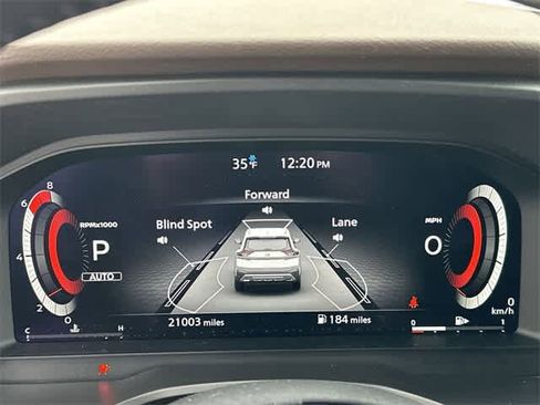 Used 2023 Nissan Rogue Platinum image 7