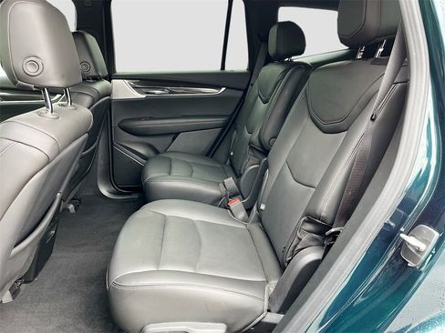 Used 2024 Cadillac XT6 Sport w/ LPO, ONYX Package image 26