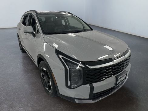 New 2026 Kia Sportage EX image 1