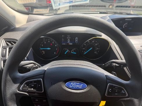 Used 2017 Ford Escape SE AWD/4WD image 18
