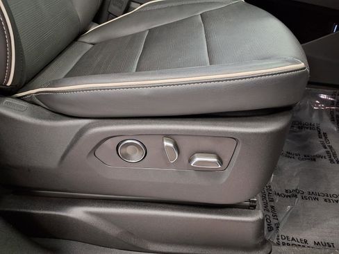 Used 2024 Cadillac Escalade Sport AWD/4WD image 11