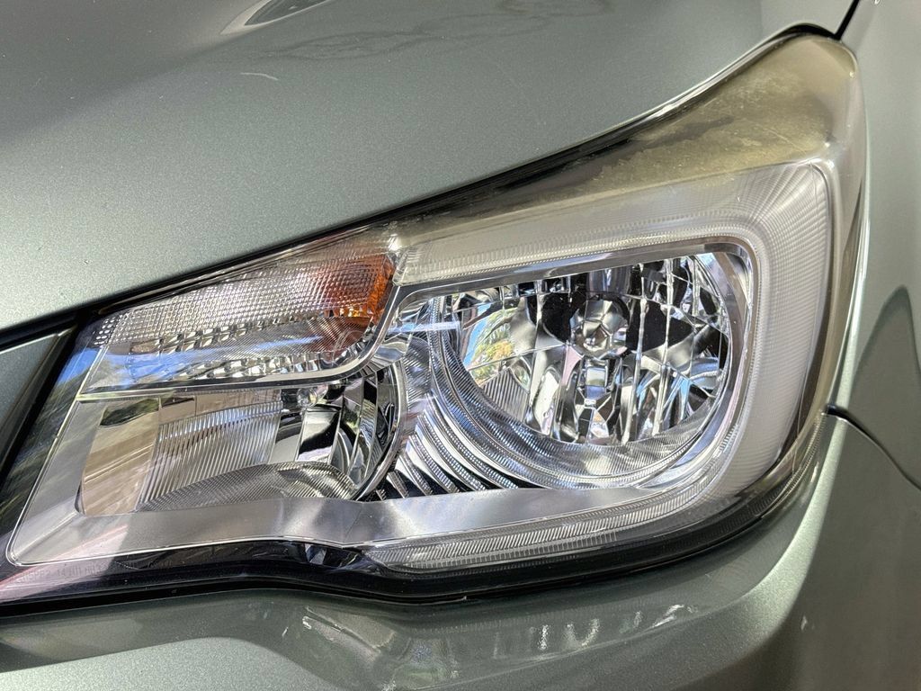Used 2018 Subaru Forester 2.5i Premium AWD/4WD image 36