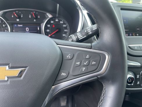 Used 2023 Chevrolet Equinox LT AWD/4WD image 18