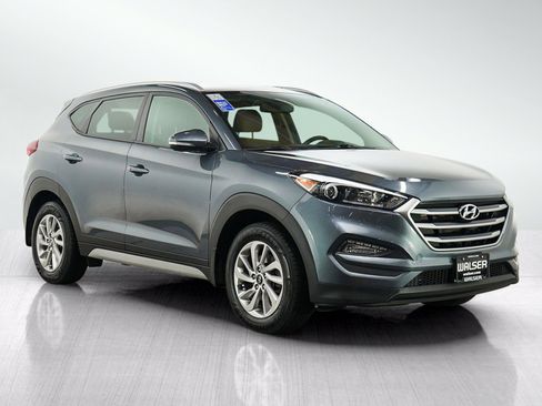 Used 2017 Hyundai Tucson SE Plus AWD/4WD image 7