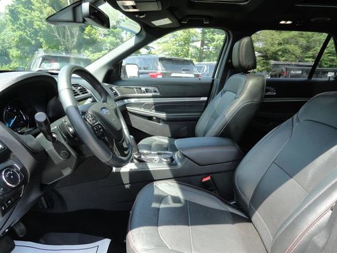 Used 2019 Ford Explorer Sport w/ Equipment Group 401A image 13