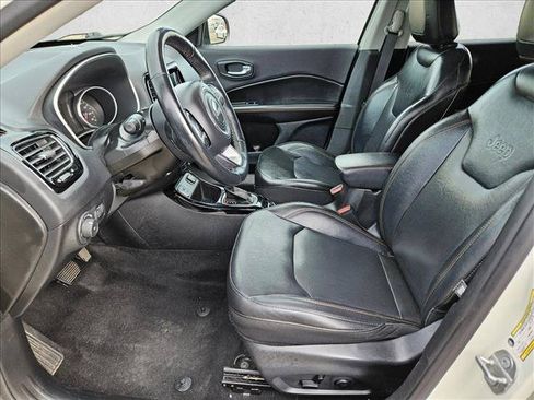 Used 2019 Jeep Compass Limited FWD image 15