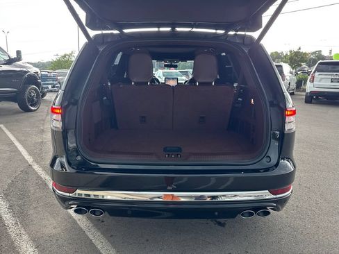 Used 2024 Lincoln Aviator Black Label w/ Dynamic Handling Package AWD/4WD image 27