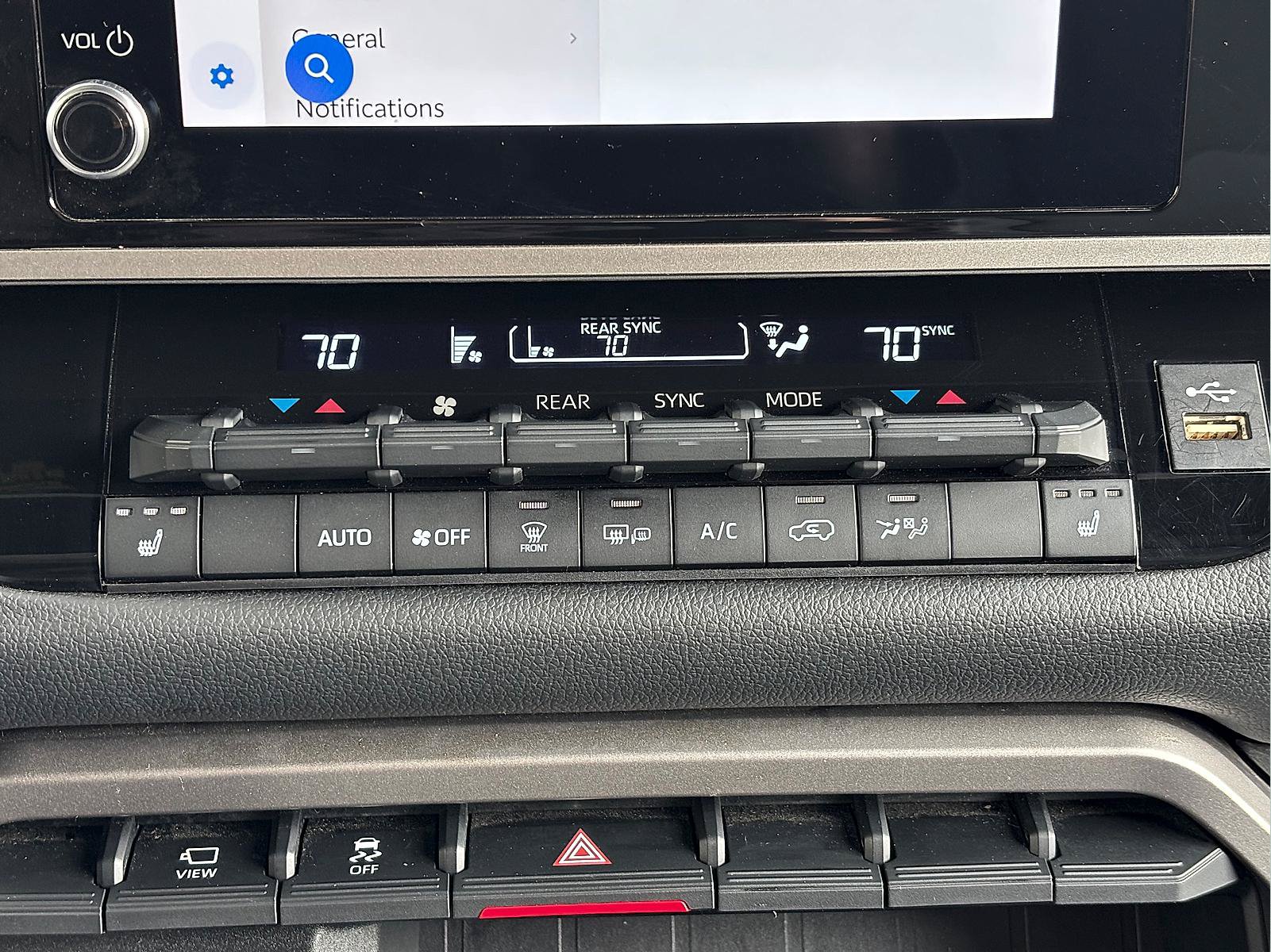 Used 2025 Toyota Sequoia SR5 AWD/4WD image 27