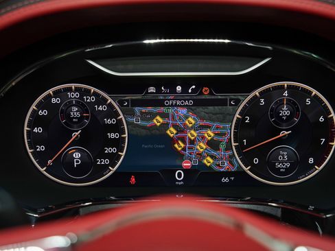 Used 2020 Bentley Flying Spur W12 image 56