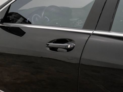 Used 2011 Mercedes-Benz S 63 AMG image 34