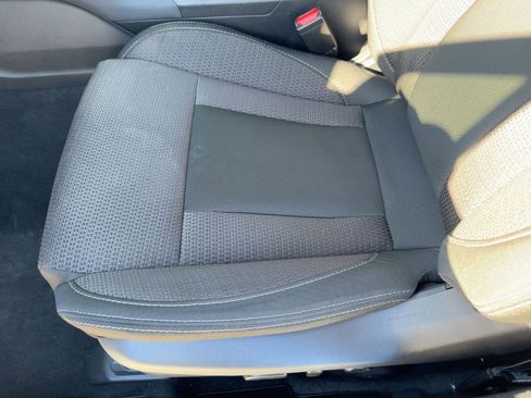 Used 2022 Subaru Outback Premium image 14