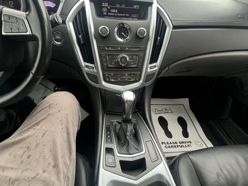 Used 2011 Cadillac SRX 2WD image 24