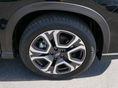 Certified 2023 Subaru Ascent Touring AWD/4WD image 15