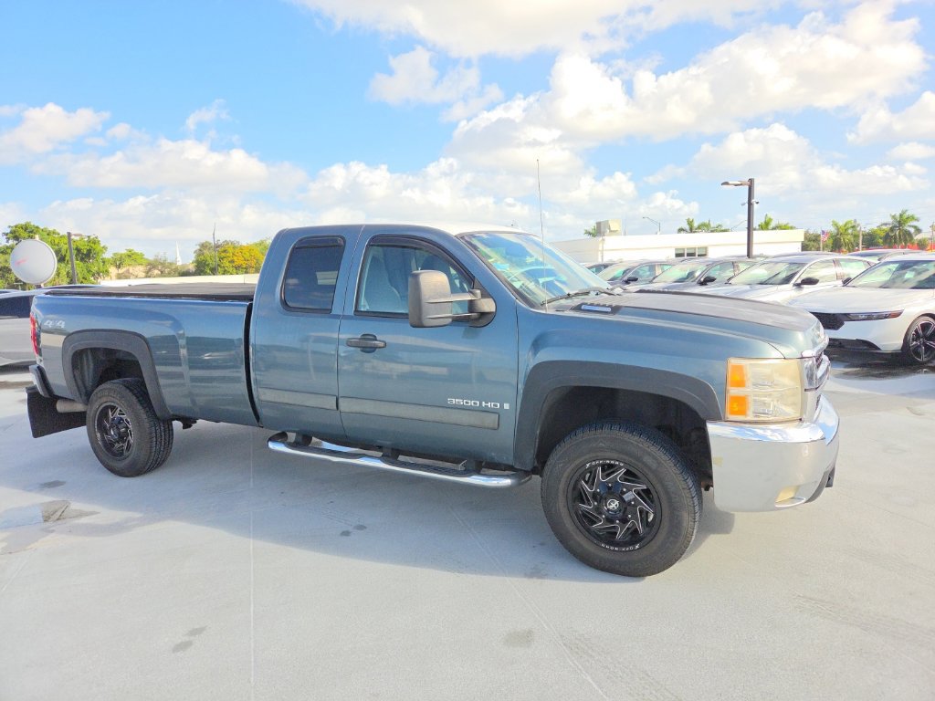 Used 2008 Chevrolet Silverado 3500 LT AWD/4WD image 1