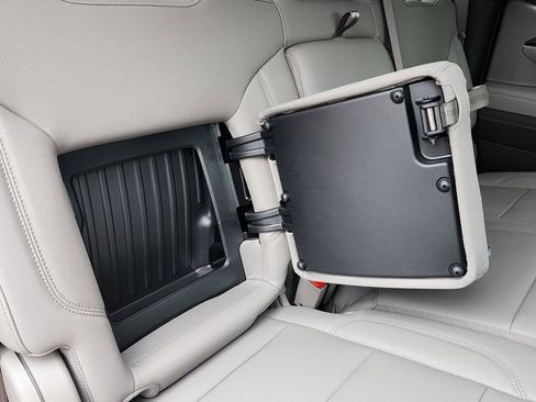 New 2026 GMC Sierra 1500 SLT w/ SLT Premium Plus Package image 46