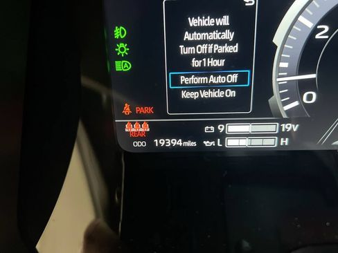 Used 2024 Toyota Tundra Platinum AWD/4WD image 13