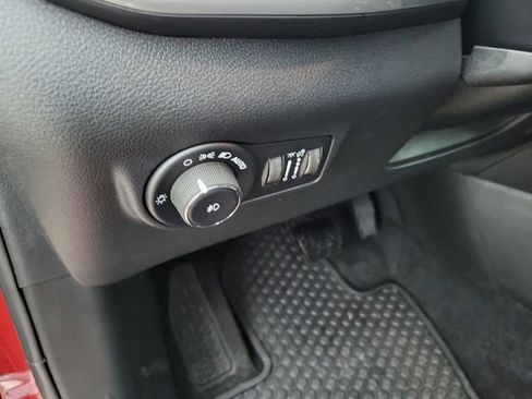 New 2026 Jeep Compass Latitude image 14