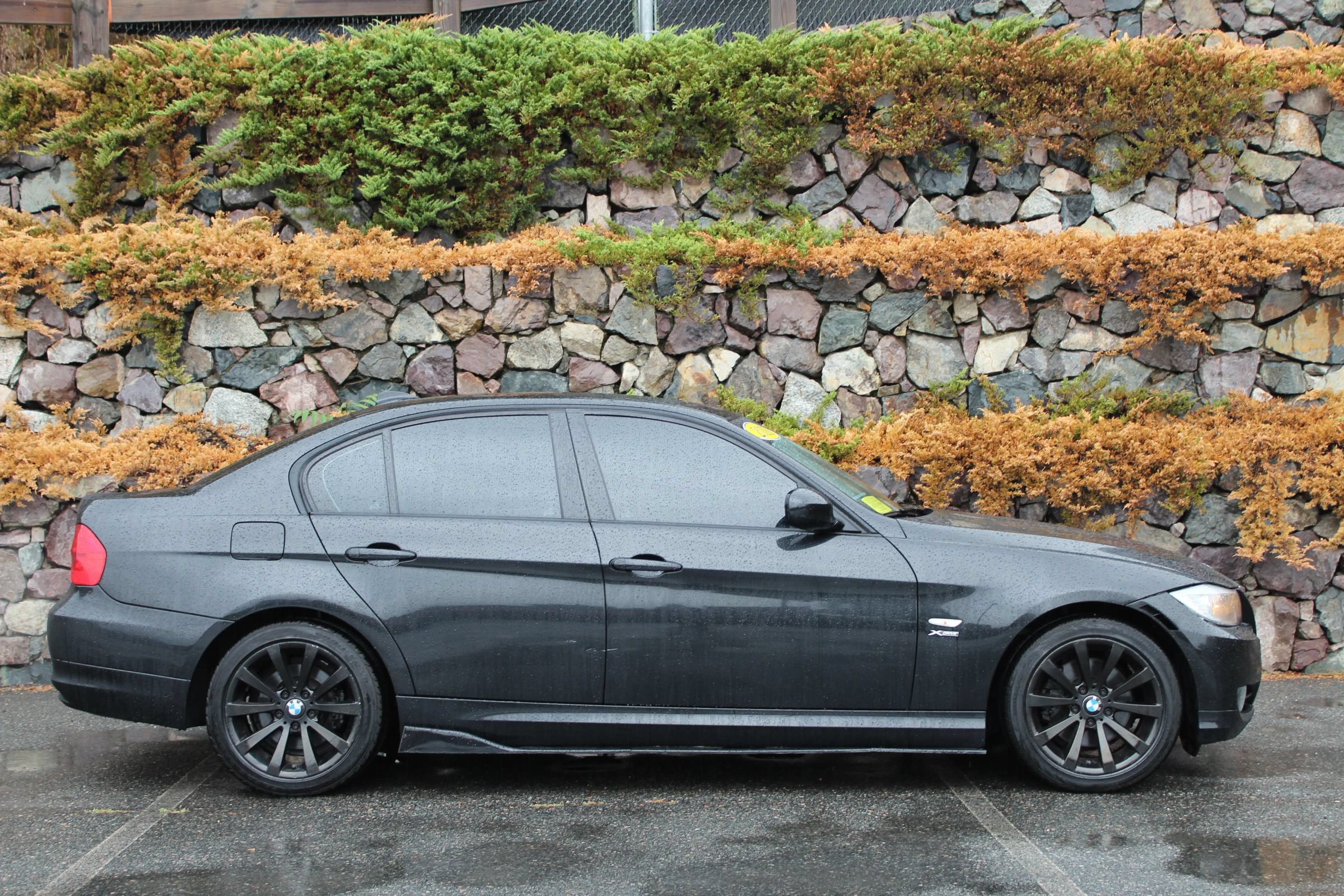 Used 2011 BMW 328i xDrive Sedan AWD/4WD image 8