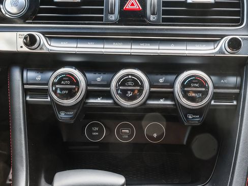 Used 2023 Genesis G70 3.3T w/ Sport Prestige Package image 15